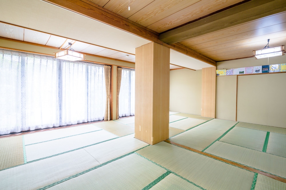 民宿 月見屋 甲府