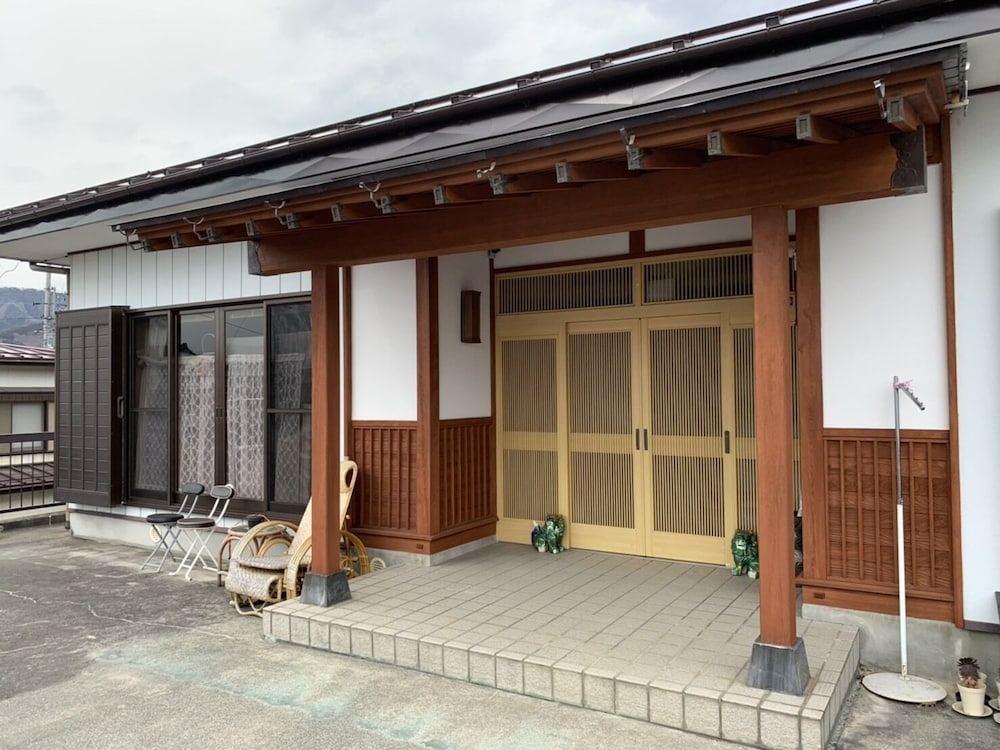 縁民宿 甲府