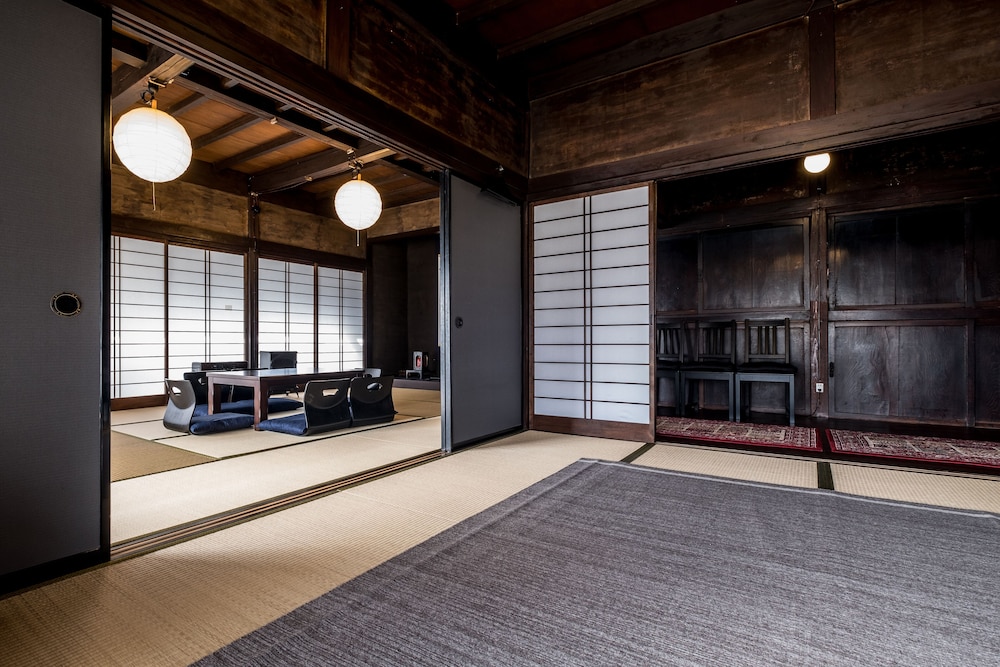 CLASSIC JAPAN LIVING 三浦家 甲府