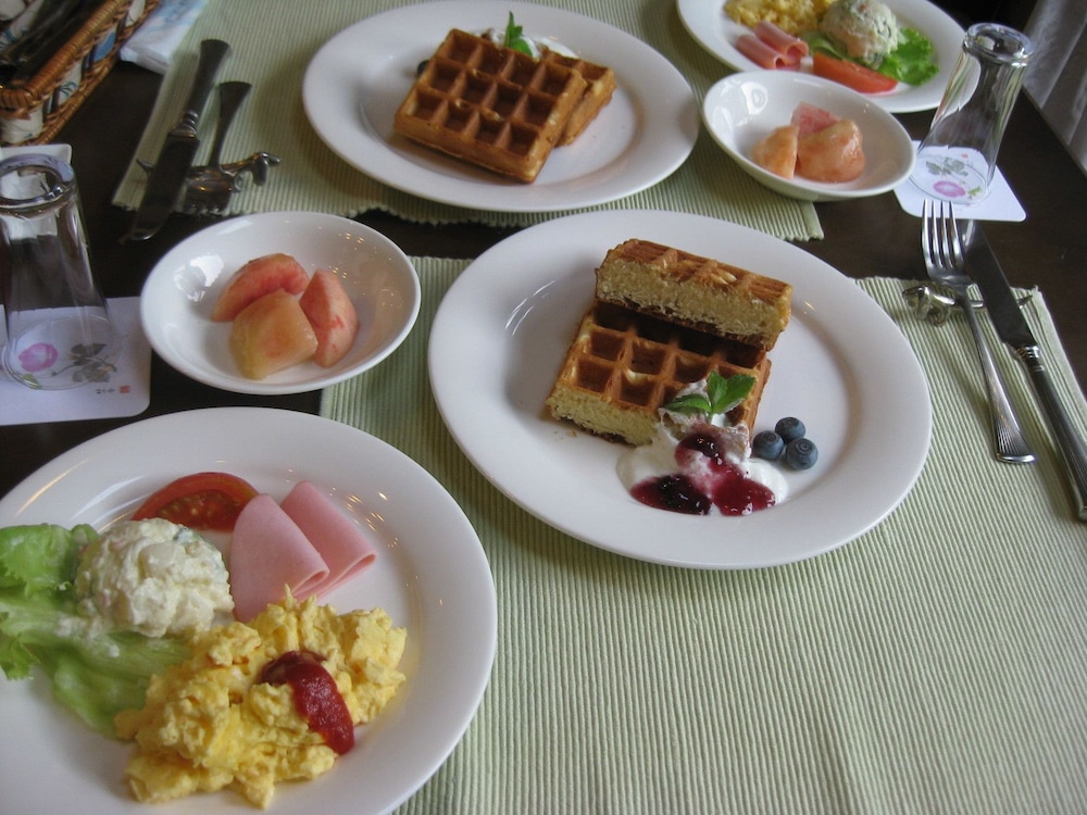 ペンション & クラフト ショップ はなみずき 甲府