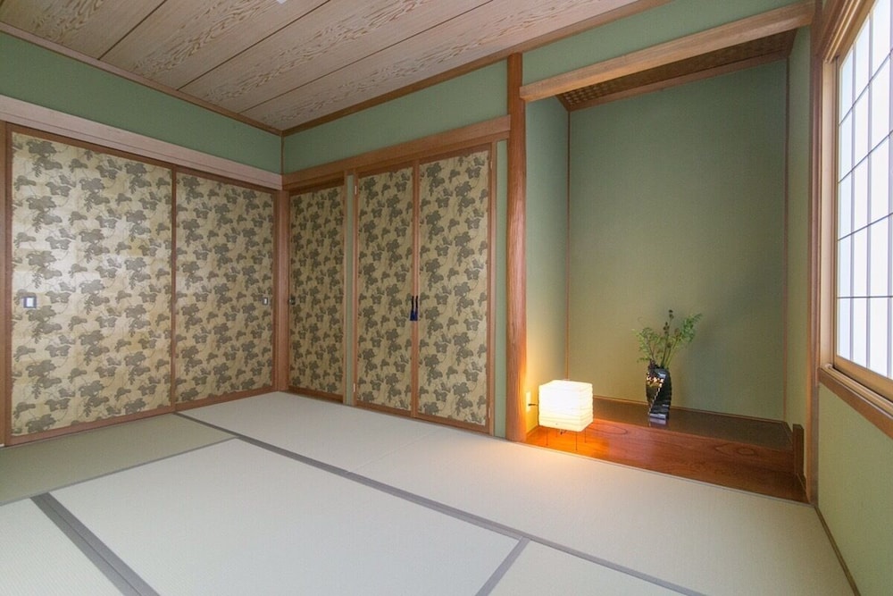 VILLA YAWARAGI 甲府