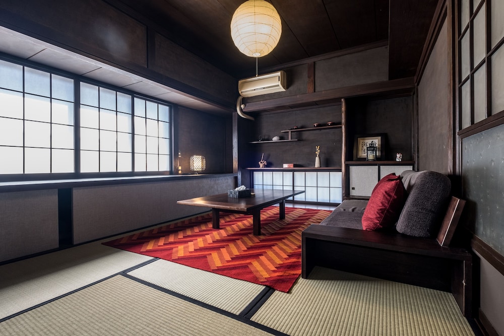 CLASSIC JAPAN LIVING 河村家 甲府