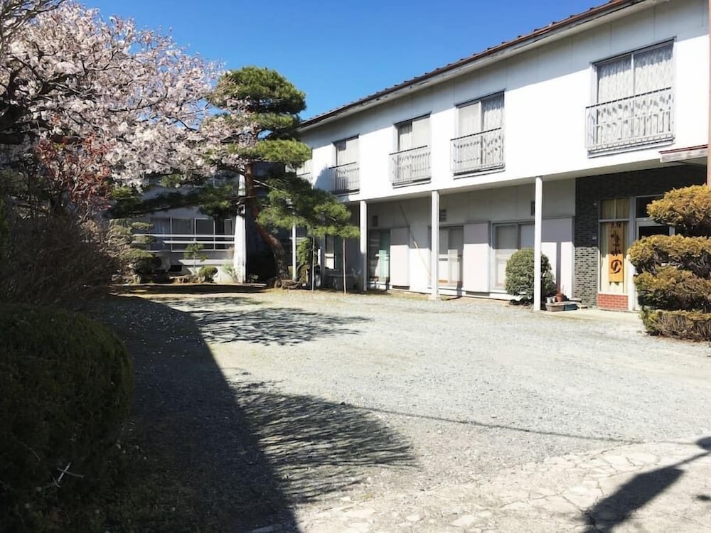 民宿なかの 甲府