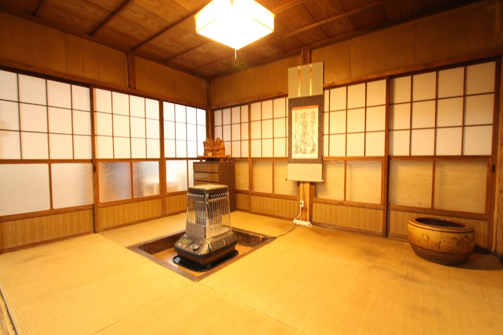 FUJI SAKURA HOUSE 甲府