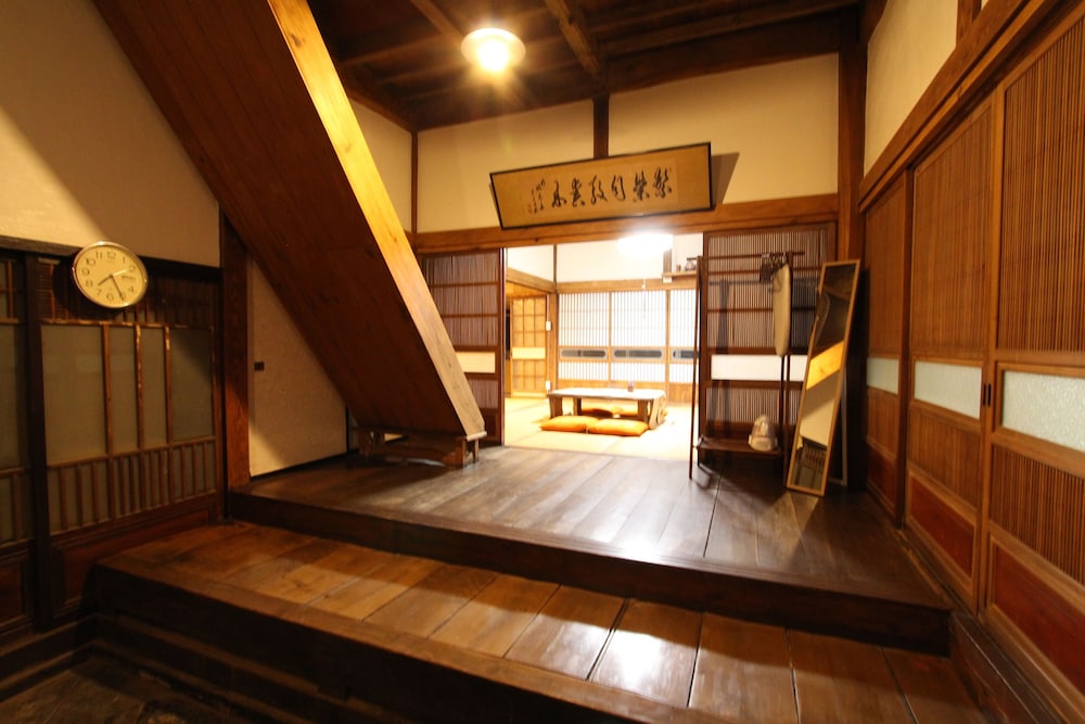 FUJI SAKURA HOUSE 甲府