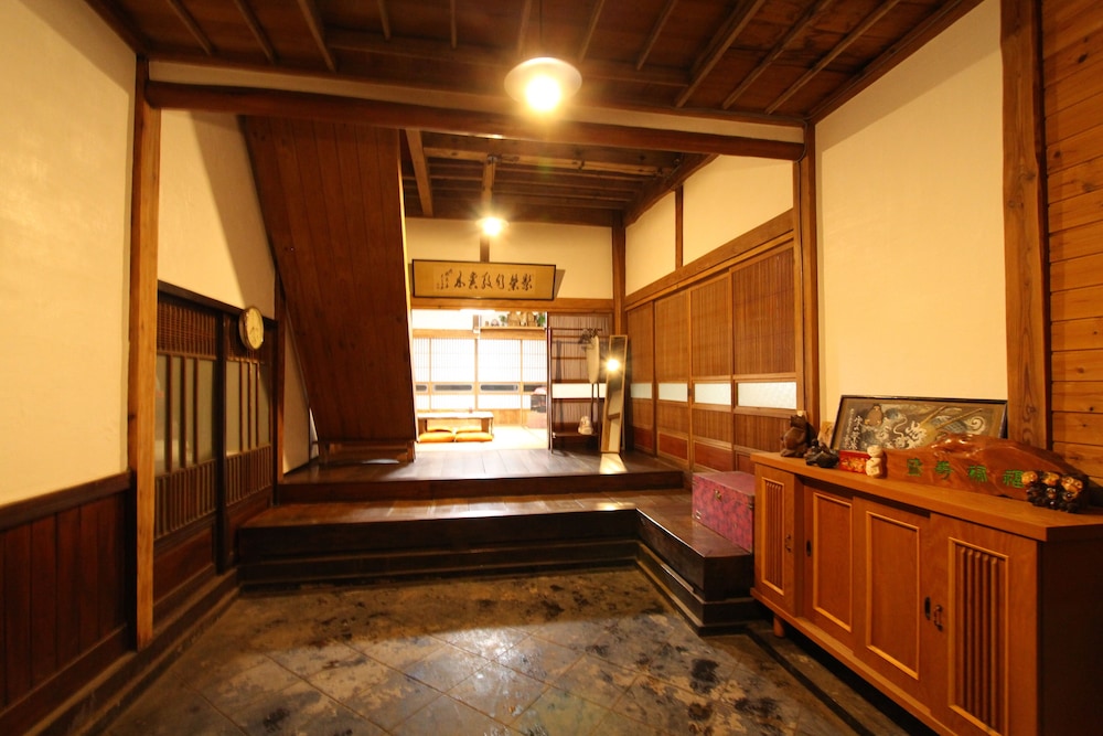 FUJI SAKURA HOUSE 甲府