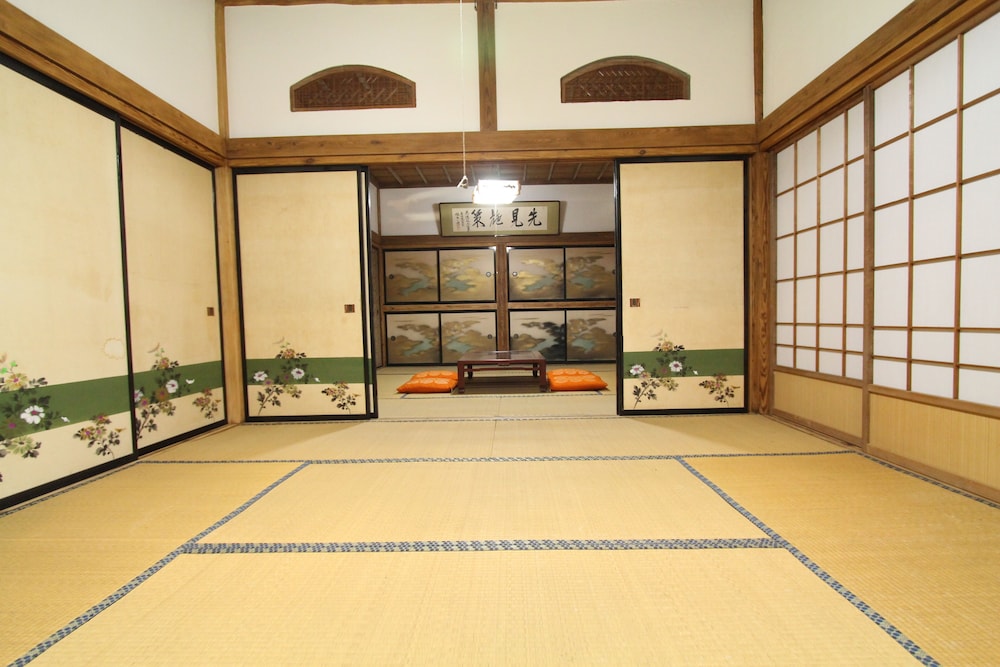 FUJI SAKURA HOUSE 甲府