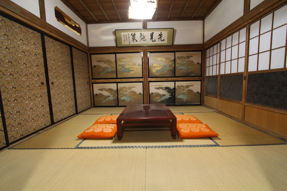 FUJI SAKURA HOUSE 甲府