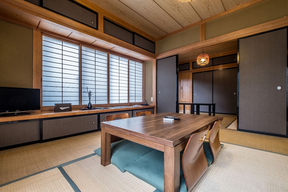 CLASSIC JAPAN LIVING 浅間 甲府