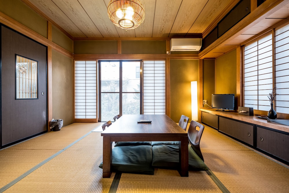 CLASSIC JAPAN LIVING 浅間 甲府