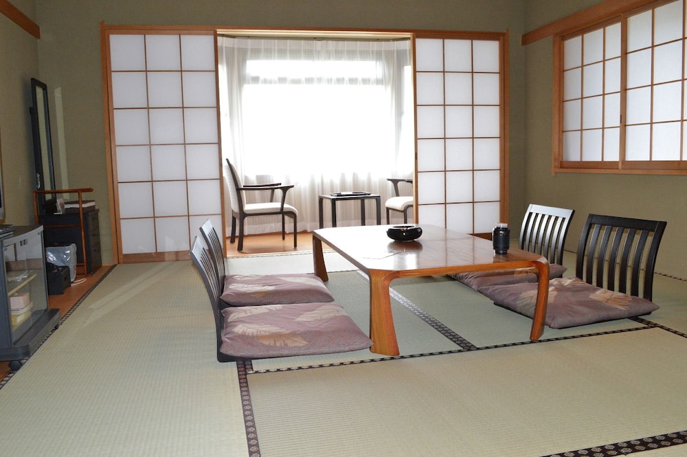 サクラ リゾート 甲府