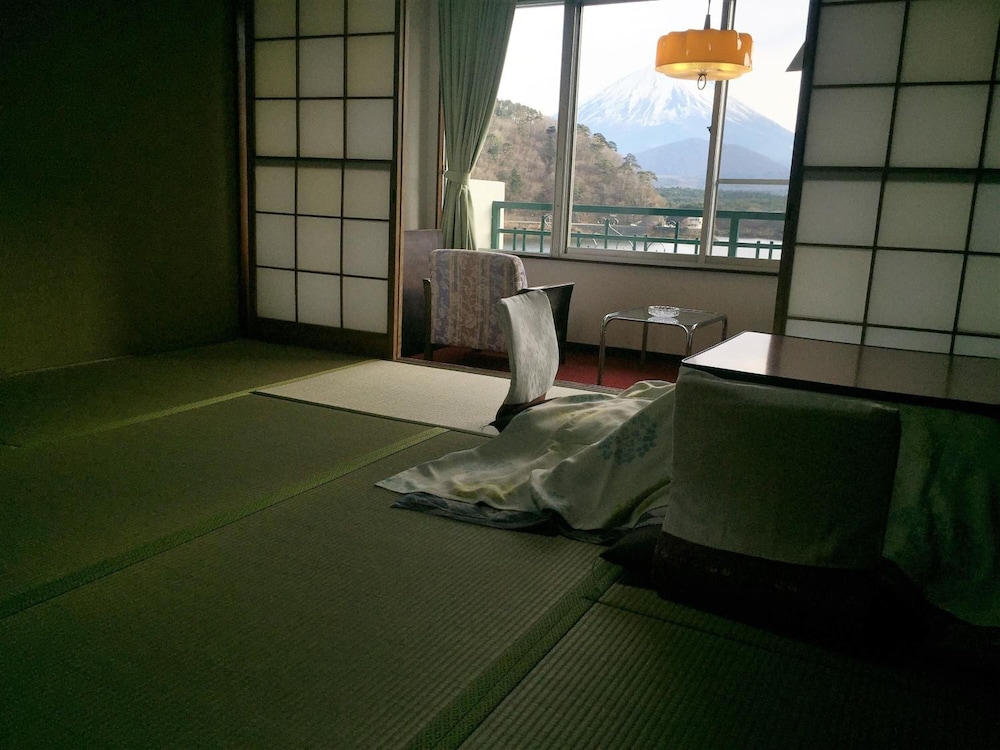 精進レークホテル 甲府