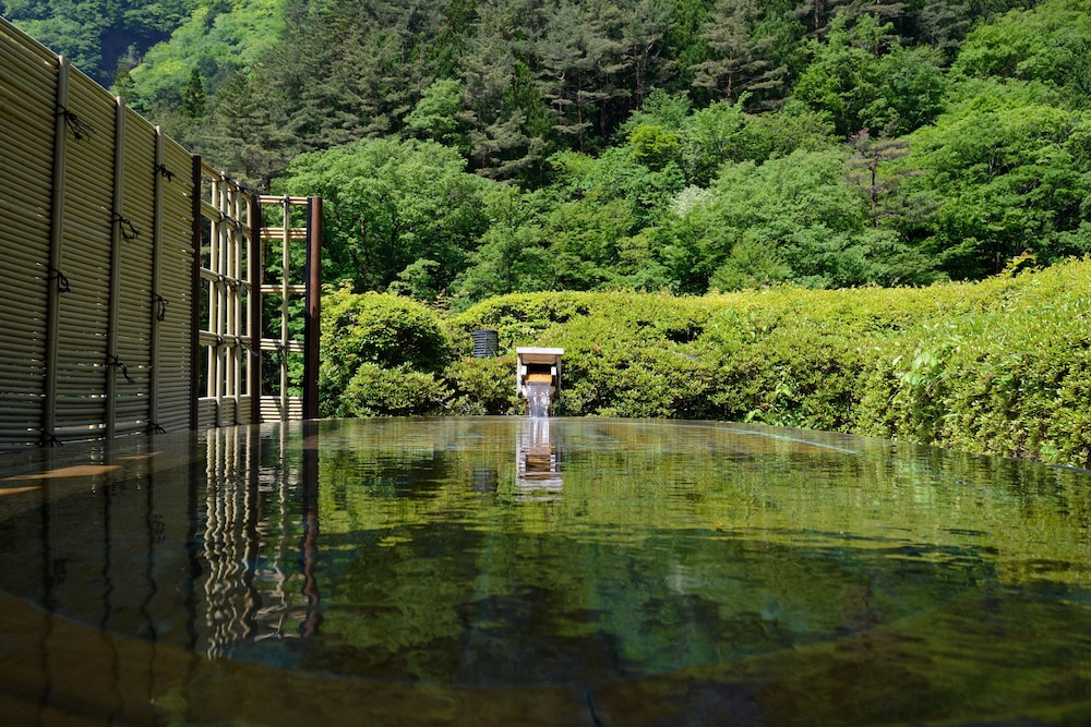 西山温泉 慶雲館 甲府