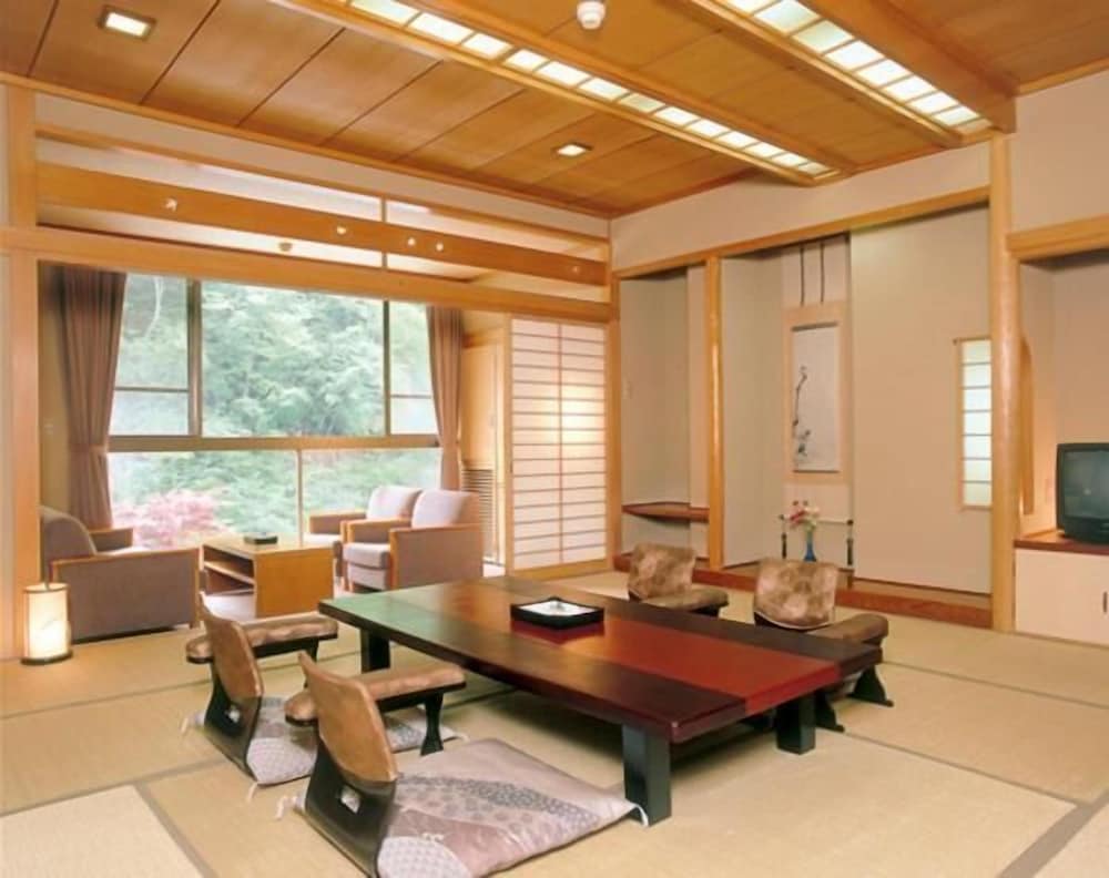 西山温泉 慶雲館 甲府