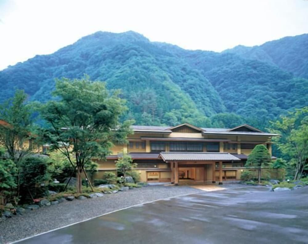 西山温泉 慶雲館 甲府