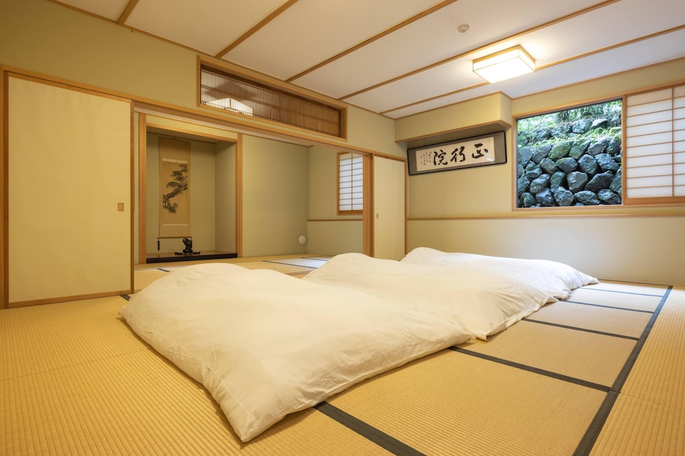 宿坊 武井坊 TEMPLE HOTEL TAKEIBO 甲府