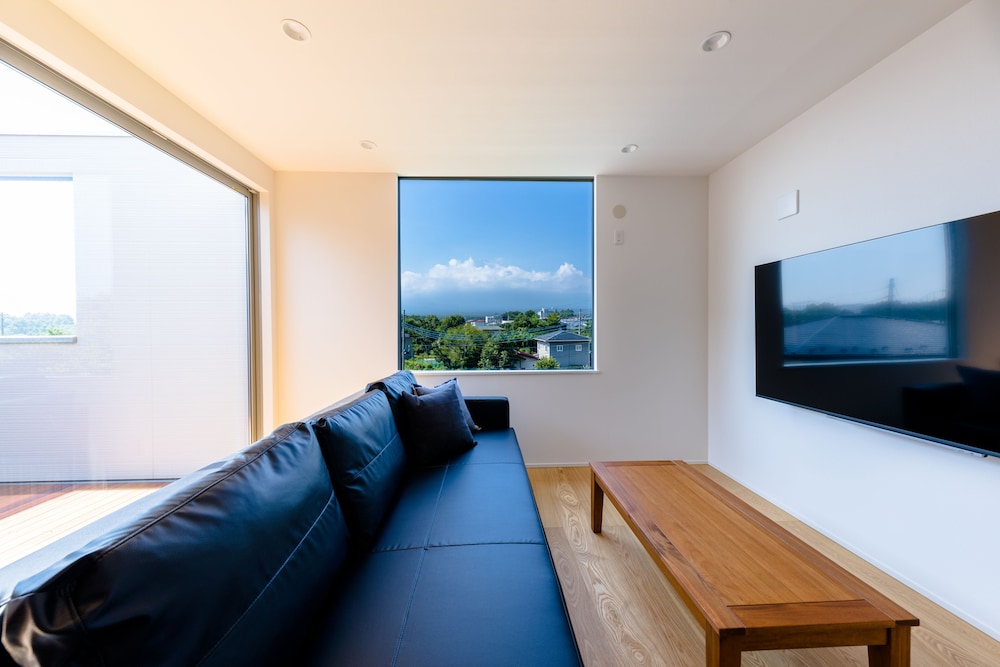 FRAME VIEW MT.FUJI VILLA-WEST- 甲府