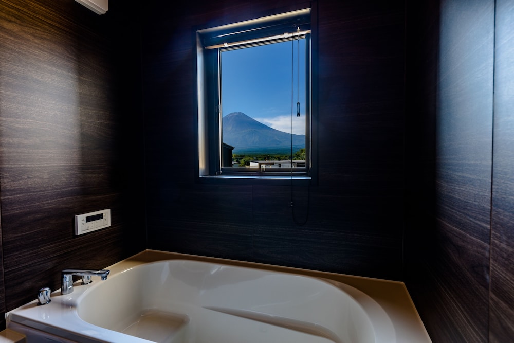 MT. FUJI RESORT CLUB-ZEN- 甲府