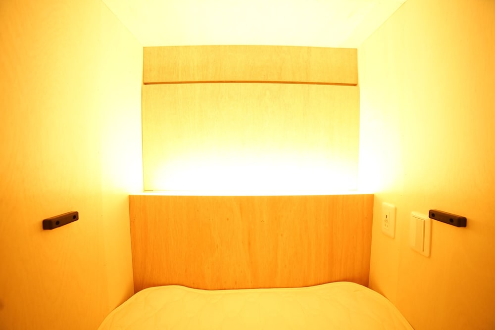 DOT HOSTEL & BAR 甲府