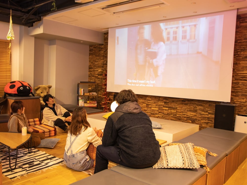 DOT HOSTEL & BAR 甲府