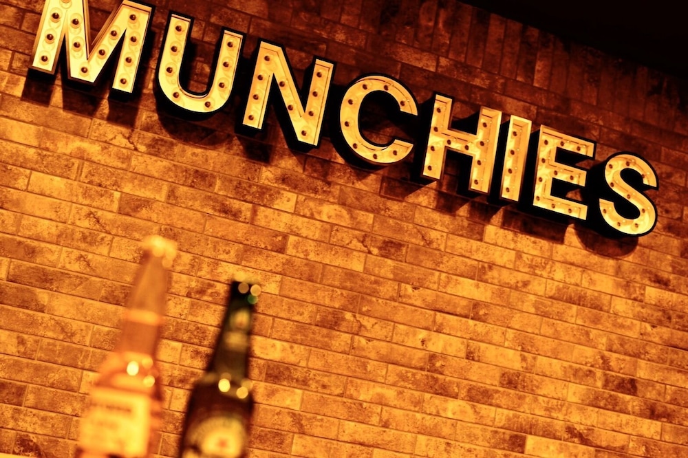 DOT HOSTEL & BAR 甲府