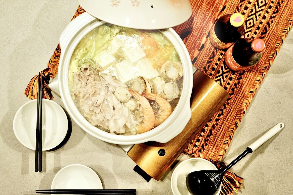 DOT HOSTEL & BAR 甲府