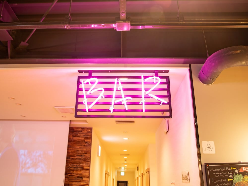 DOT HOSTEL & BAR 甲府