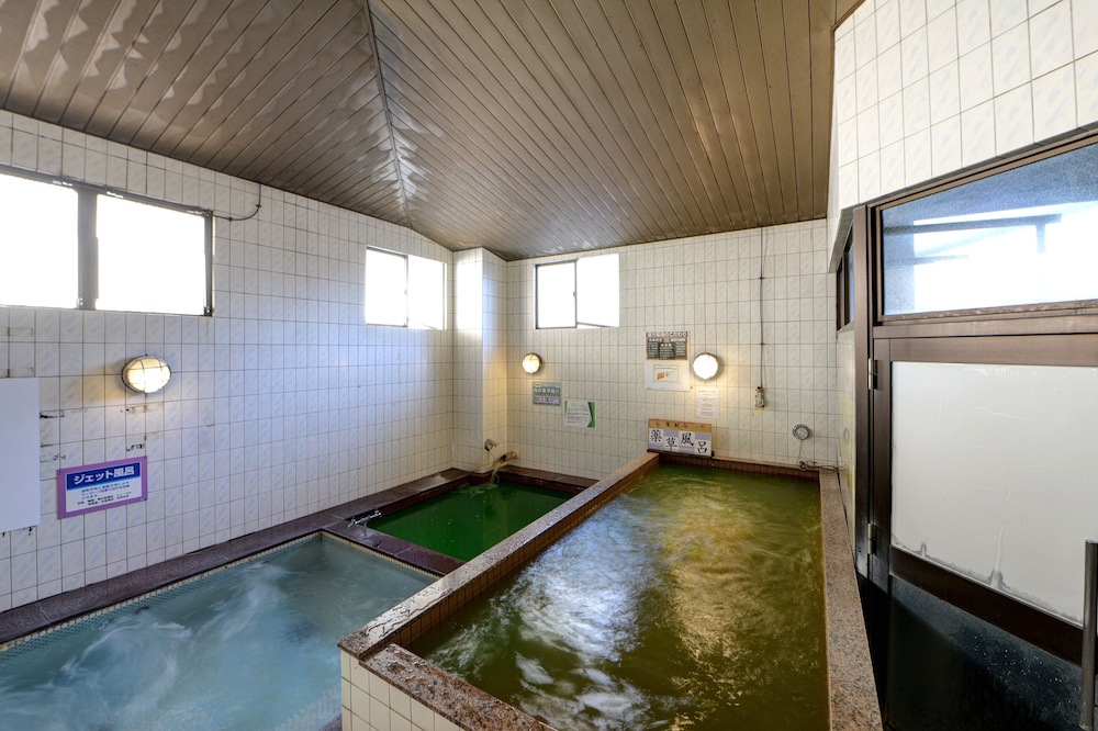 HOTEL& 薬草風呂 ホテル スターらんど 甲府