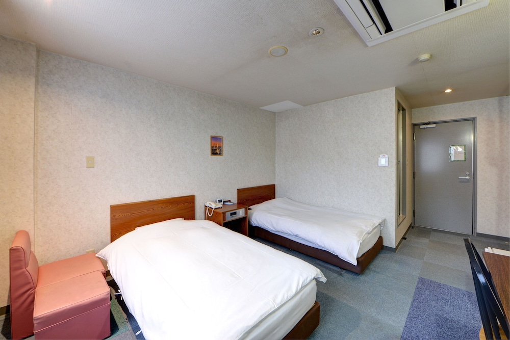 HOTEL& 薬草風呂 ホテル スターらんど 甲府