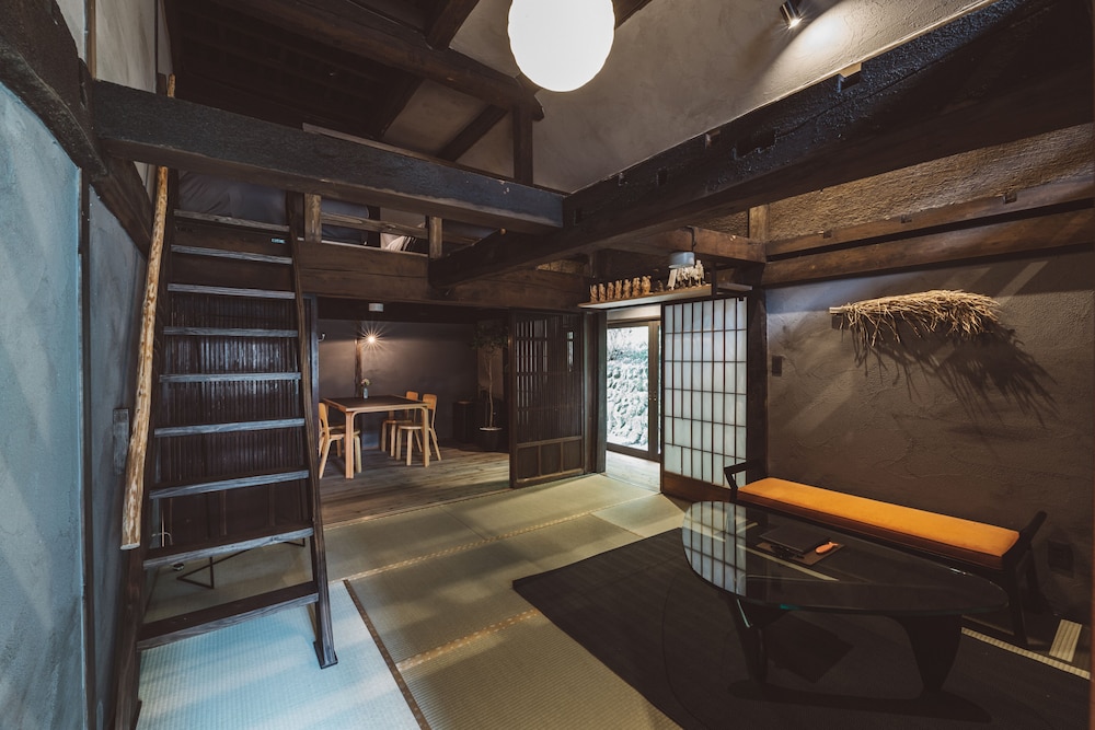 NIPPONIA 小菅 源流の村 甲府