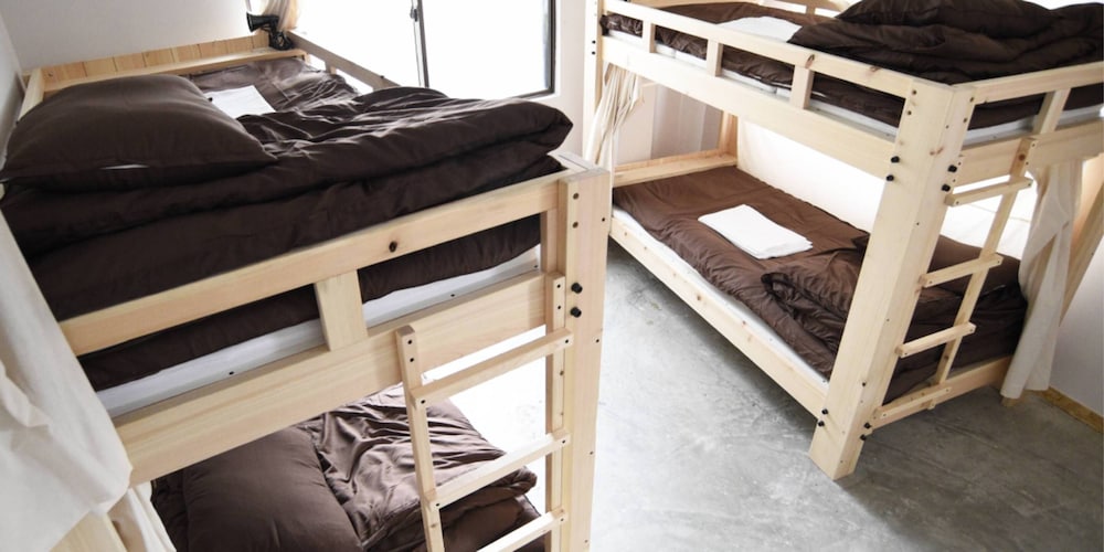 バッカス 甲府 ゲストハウス 甲府