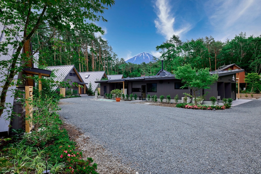 ENICO.MT.FUJI RESORT & GLAMPING 甲府