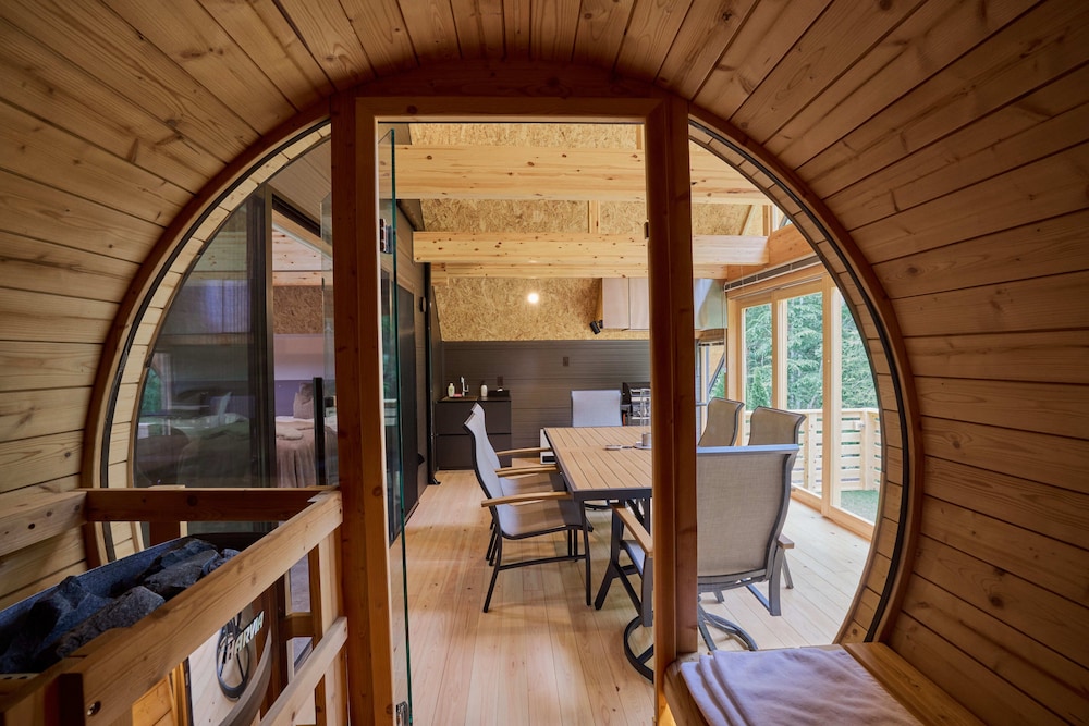 ENICO.MT.FUJI RESORT & GLAMPING 甲府