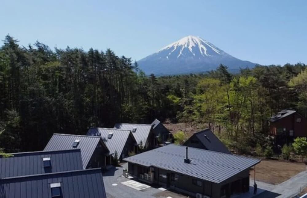 ENICO.MT.FUJI RESORT & GLAMPING 甲府