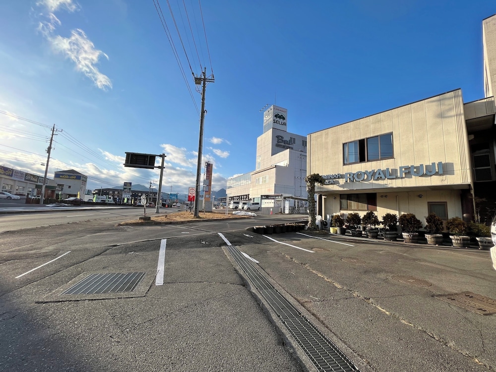 河口湖 セミナープラザ ロイヤルフジ 甲府