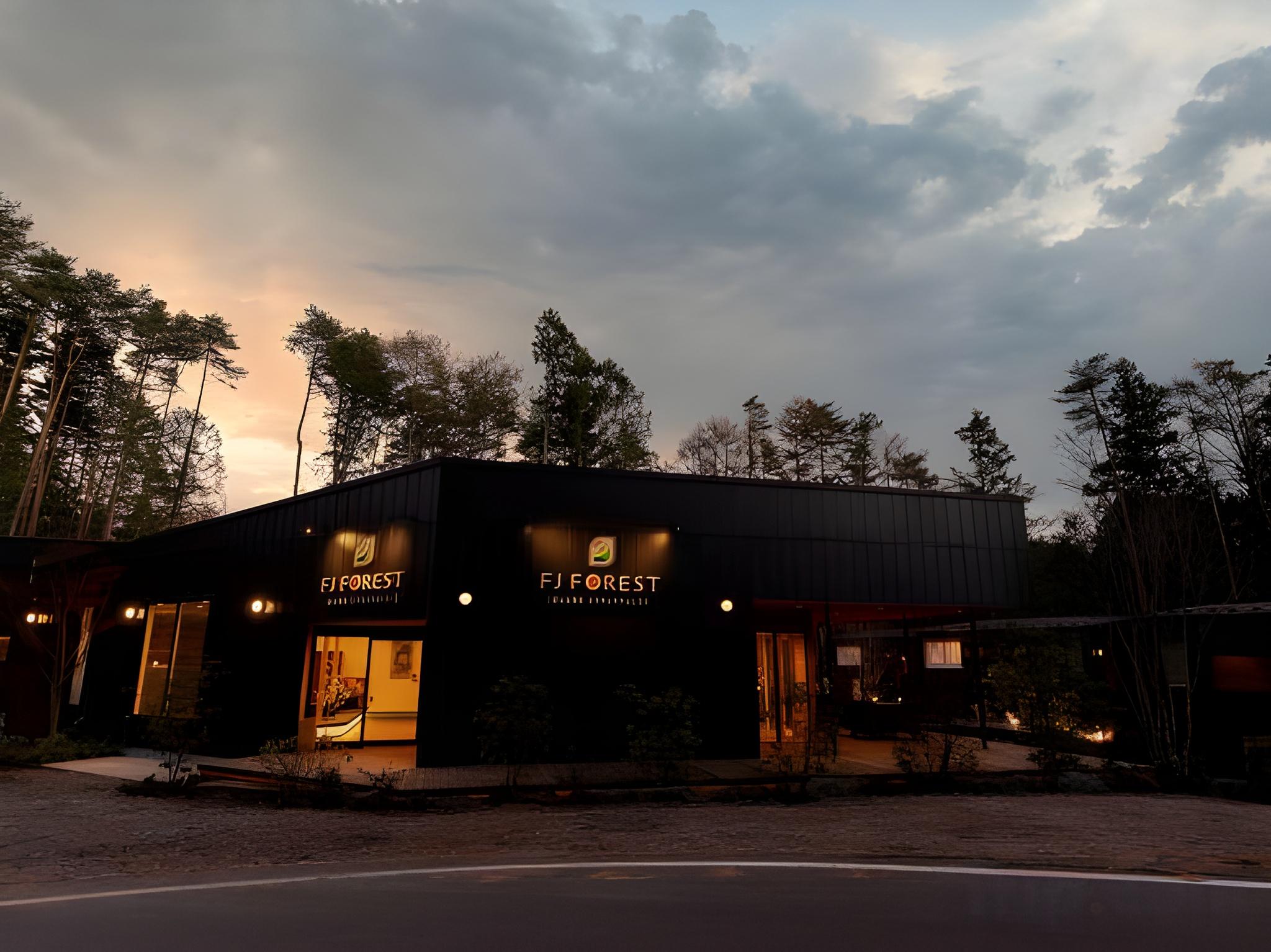 FJフォレスト 甲府