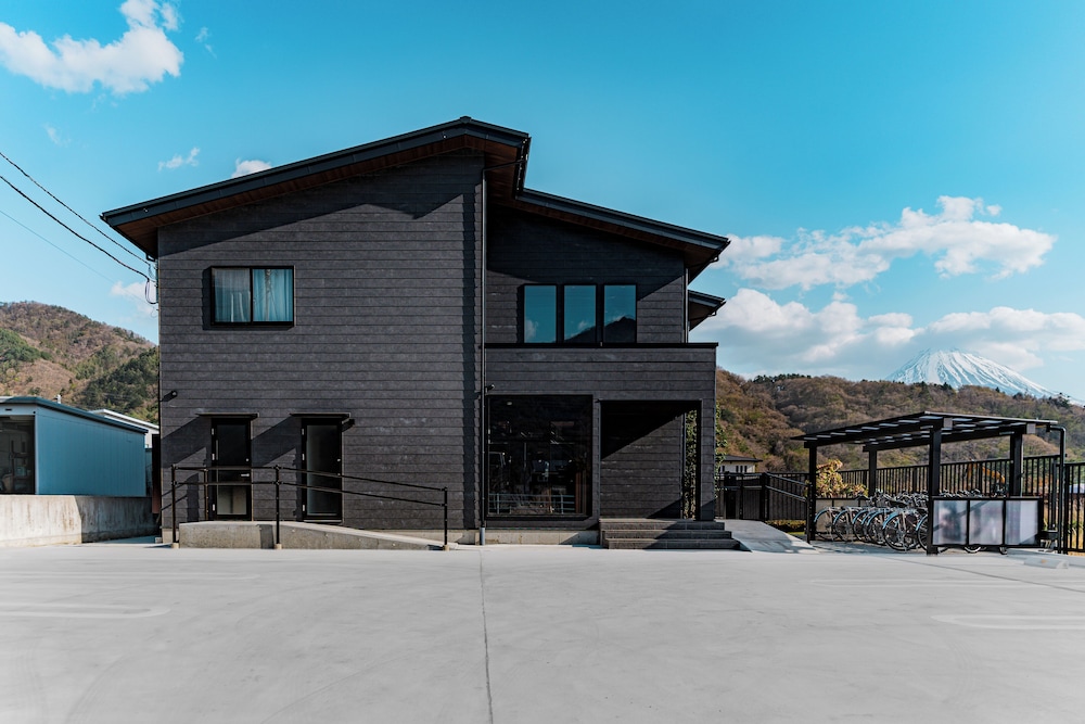 HAOSTAY河口湖美術館前. 甲府