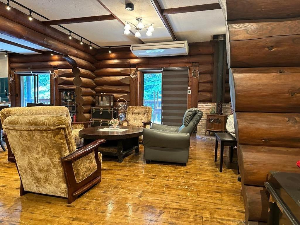 Riverside Golf Resort 甲府