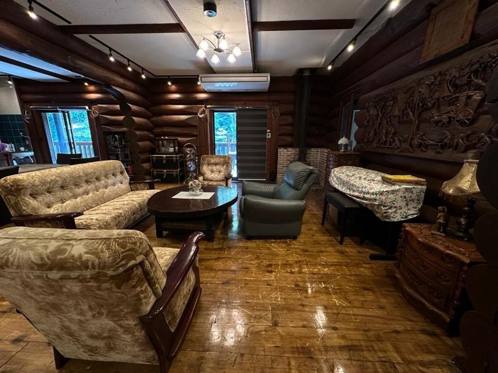 Riverside Golf Resort 甲府