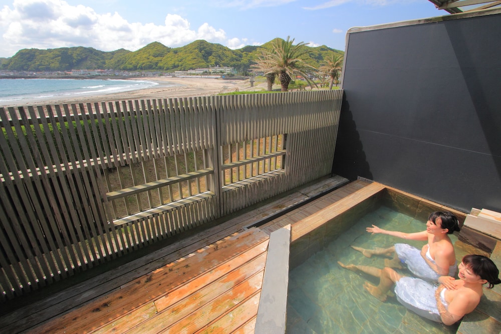 「浜辺の湯 浪漫の歌」宿 中屋 千葉