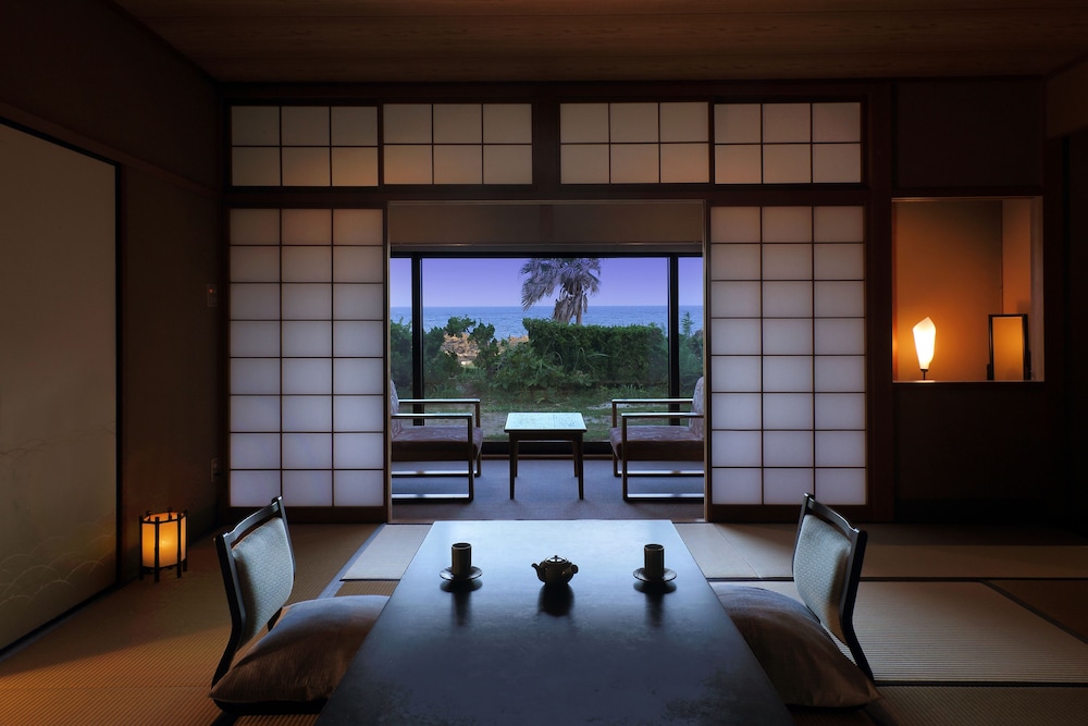 季粋の宿 紋屋 千葉