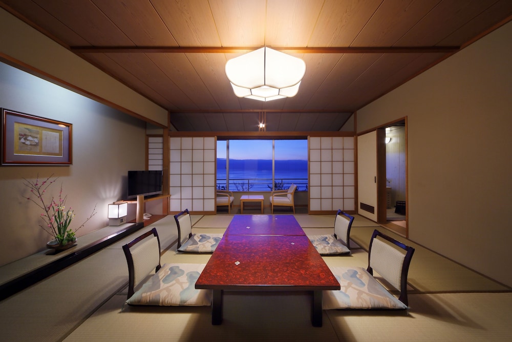 鴨川館 千葉