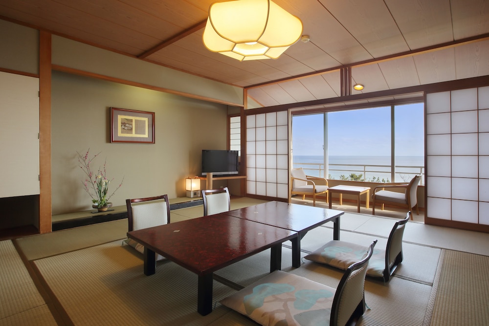 鴨川館 千葉