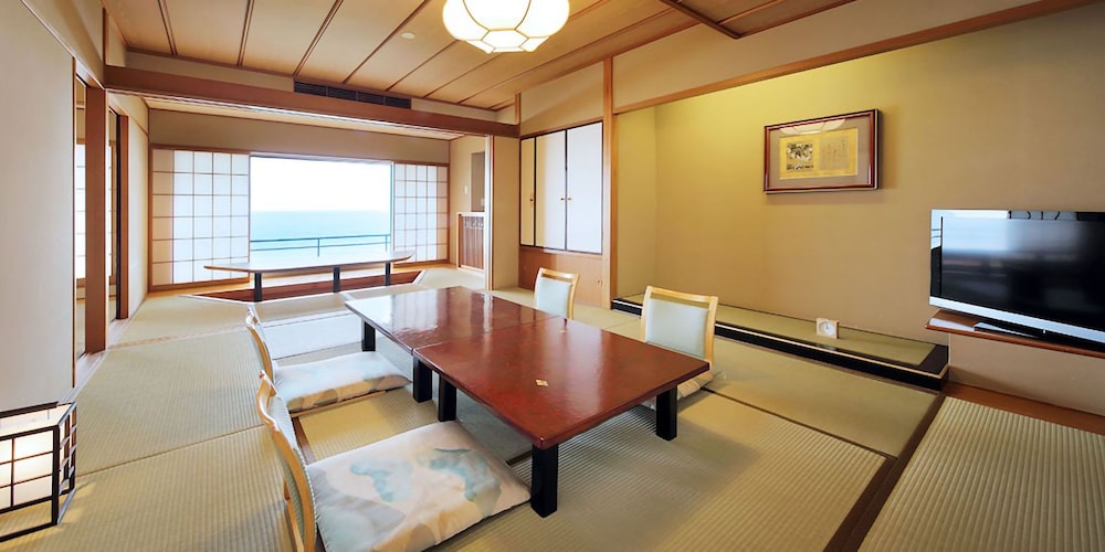 鴨川館 千葉