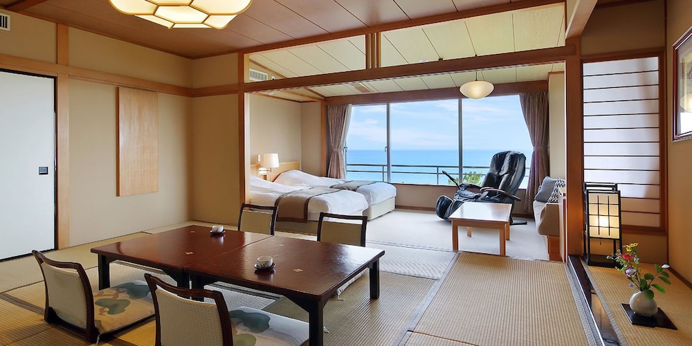 鴨川館 千葉