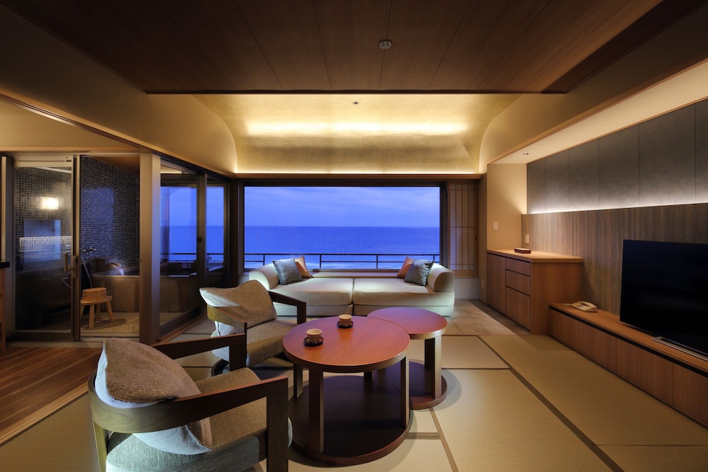 鴨川館 千葉