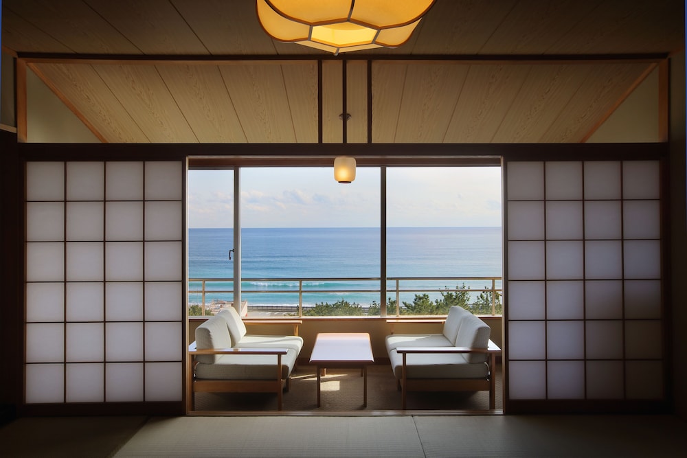 鴨川館 千葉