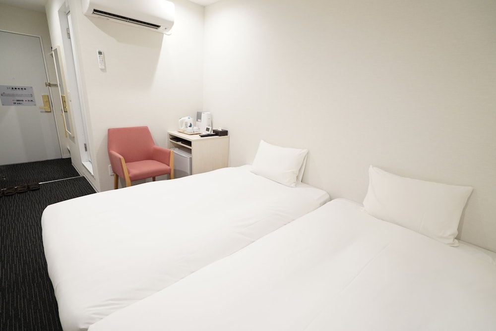 CVS BAY HOTEL 新館 千葉