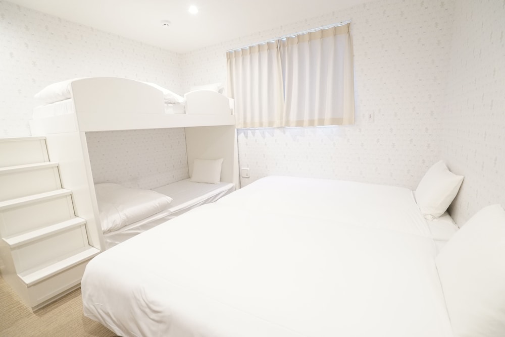 CVS BAY HOTEL 新館 千葉