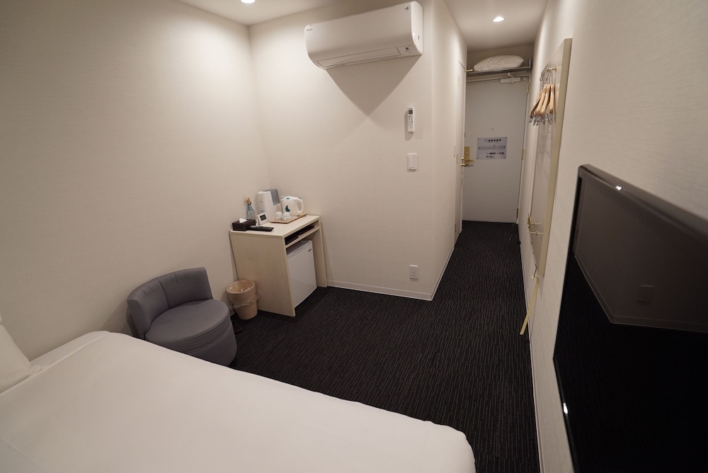 CVS BAY HOTEL 新館 千葉